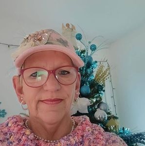 Meet your Posher, Nancy